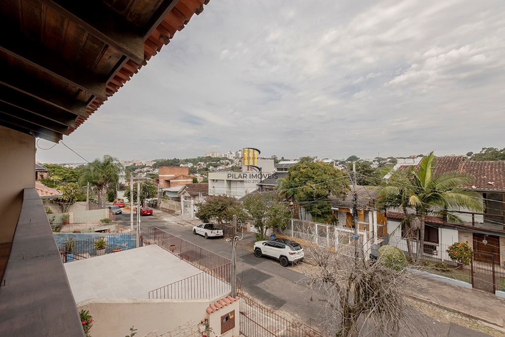 Casa 3 dormitórios no bairro Jardim Itu Sabará
