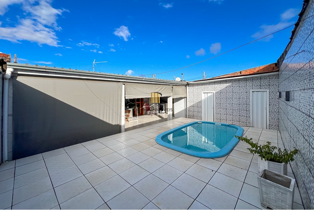 Casa 2 dormitórios no bairro Guajuviras