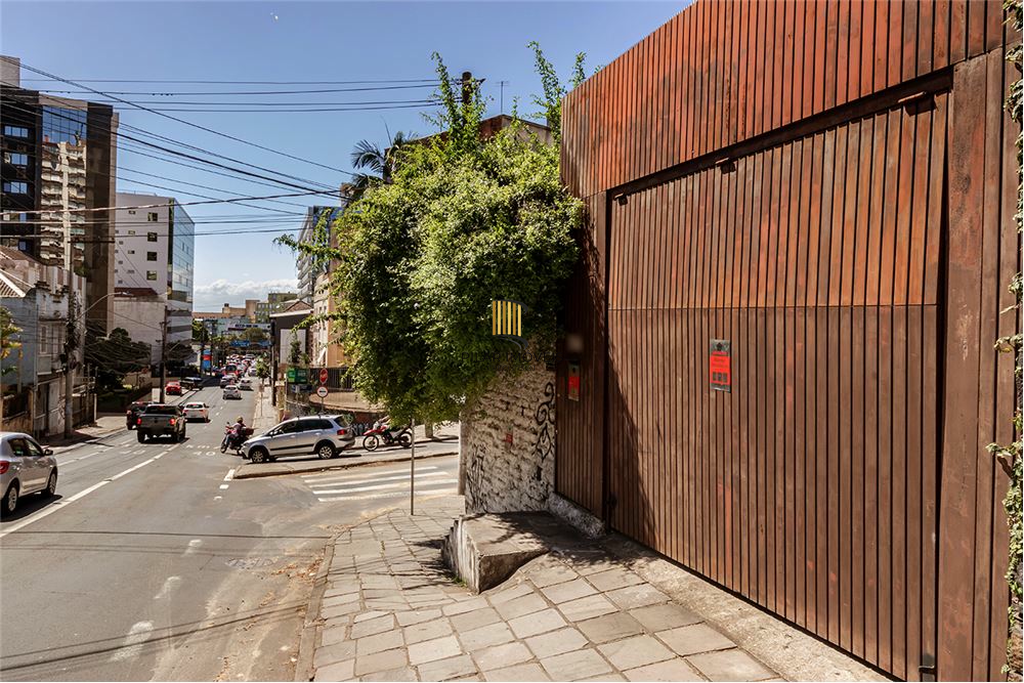 Casa 4 dormitórios no bairro Moinhos de Vento