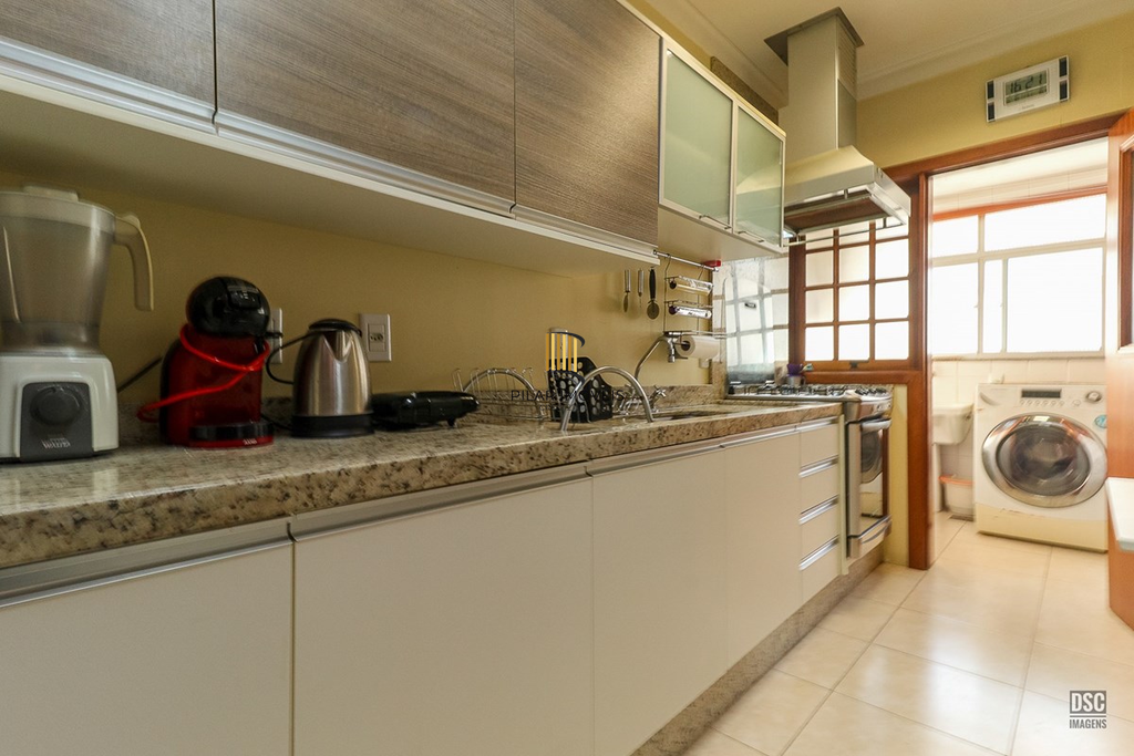 Apartamento 4 dormitórios no bairro Boa Vista