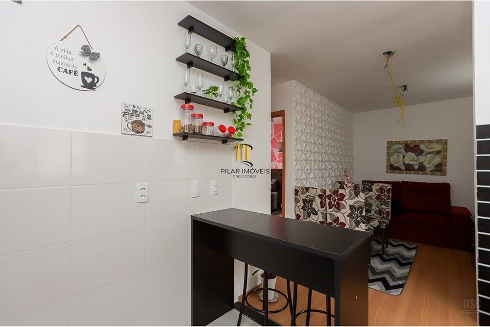 Apartamento 2 dormitórios no bairro Restinga