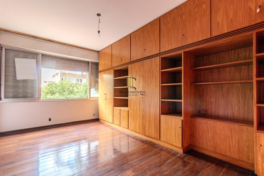 Apartamento 4 dormitórios no bairro Moinhos de Vento