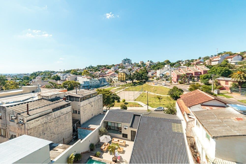 Casa 3 dormitórios no bairro Chácara das Pedras