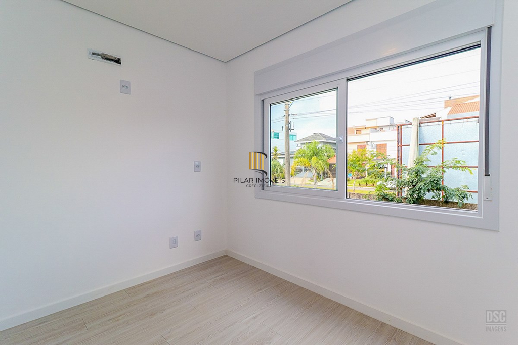 Casa de Condomínio 3 dormitórios no bairro Morro Santana