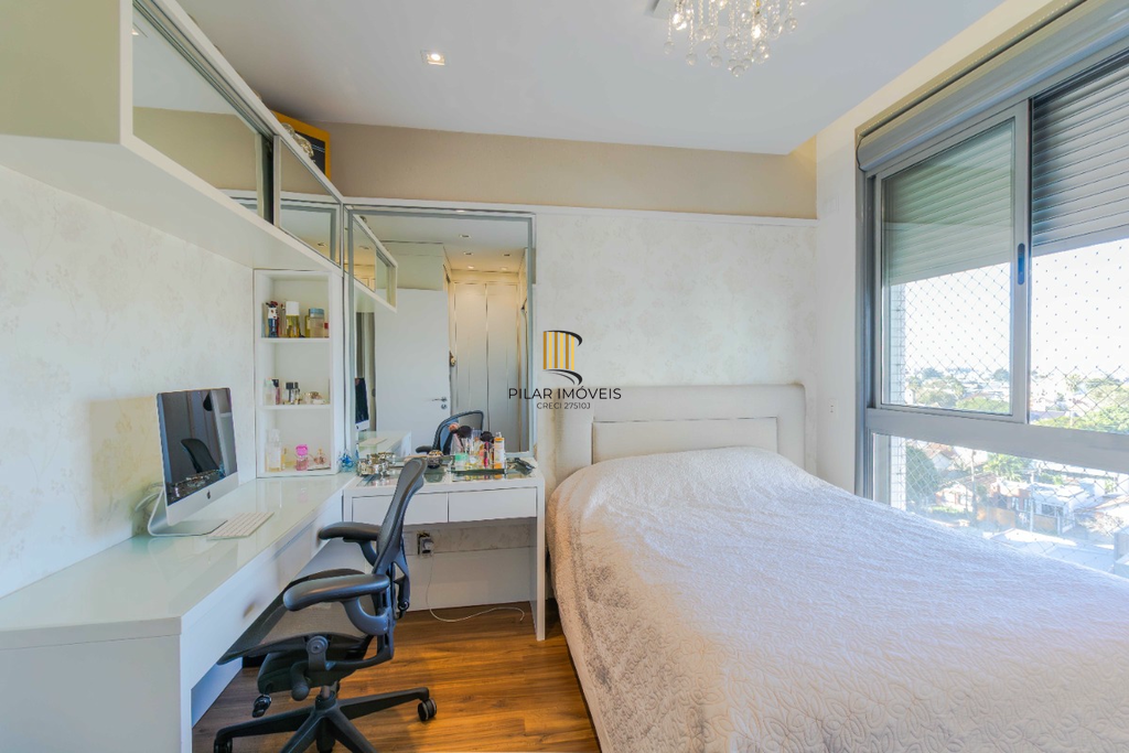 Apartamento 4 dormitórios no bairro Jardim Europa