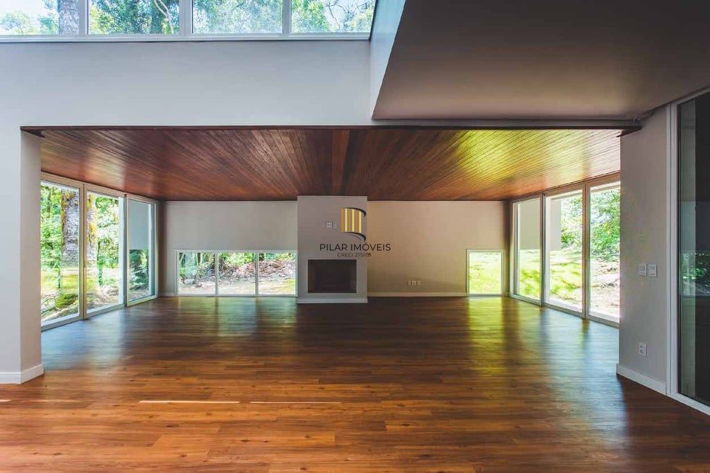 Casa de Condomínio 4 dormitórios no bairro Mato Queimado
