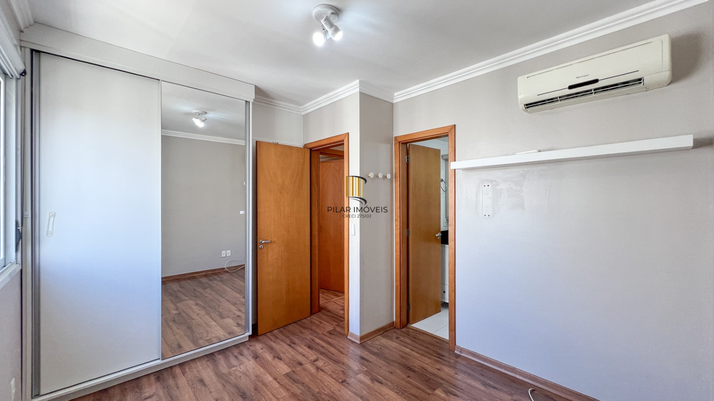 Apartamento 3 dormitórios no bairro Cavalhada