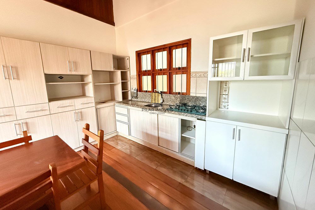 Casa 5 dormitórios no bairro São José