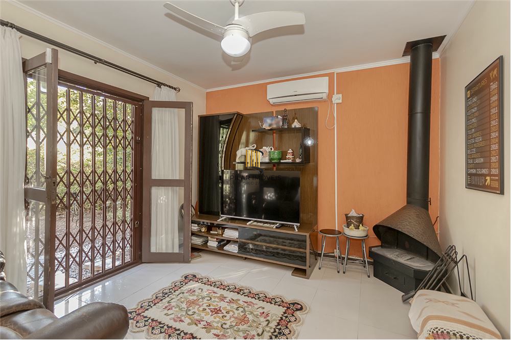 Casa 4 dormitórios no bairro Moinhos de Vento