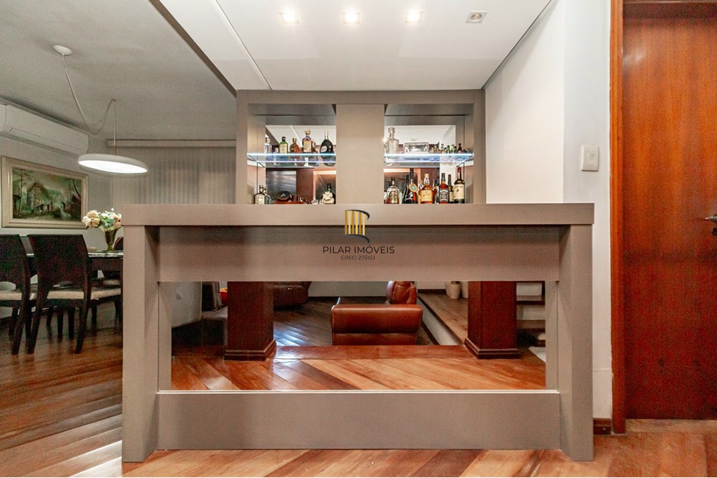 Casa 4 dormitórios no bairro Jardim Planalto