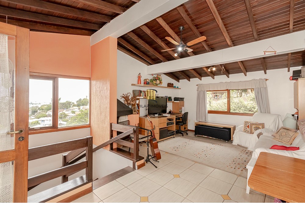 Casa de Condomínio 3 dormitórios no bairro Nonoai