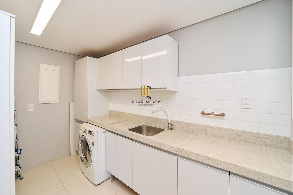 Casa 3 dormitórios no bairro São Sebastião