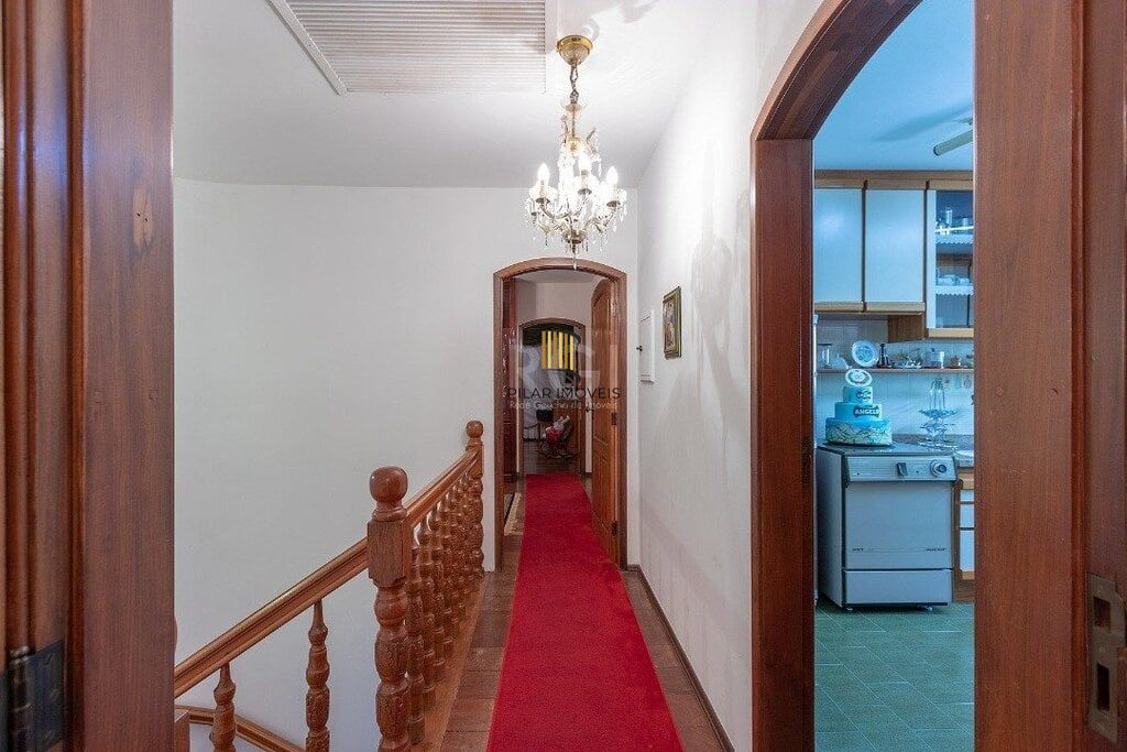 Casa 4 dormitórios no bairro Vila Assunção