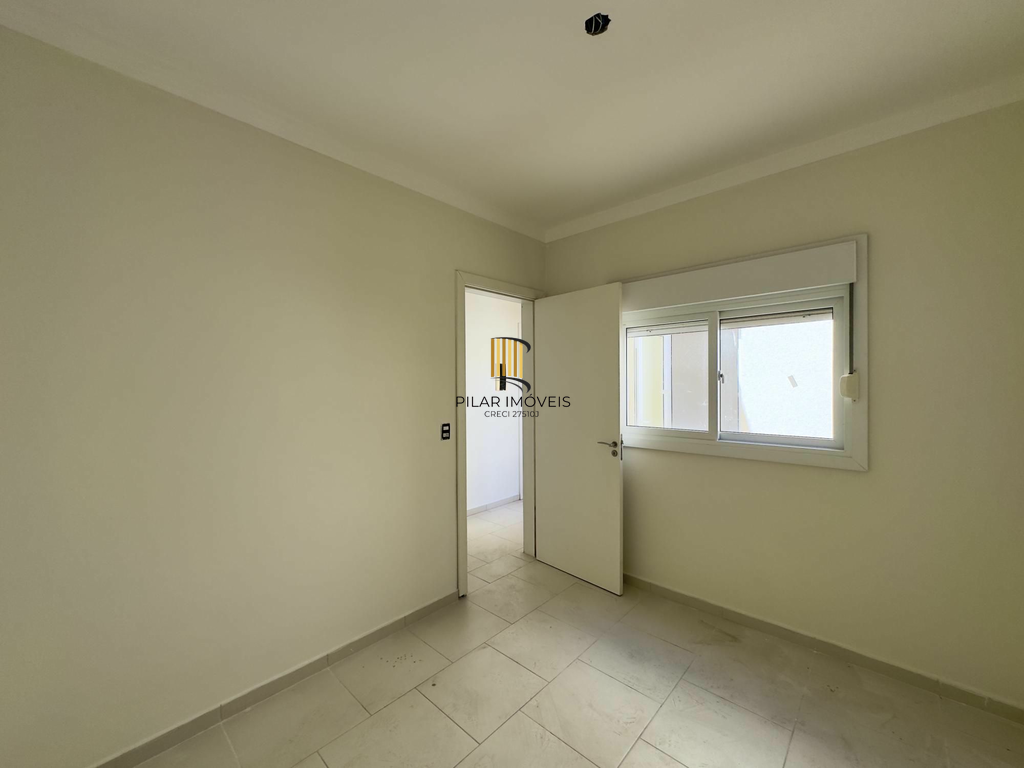 Casa de Condomínio 2 dormitórios no bairro Olaria