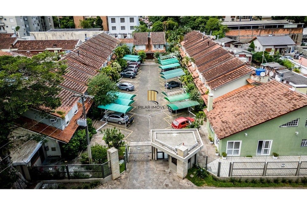 Casa de Condomínio 2 dormitórios no bairro Tristeza