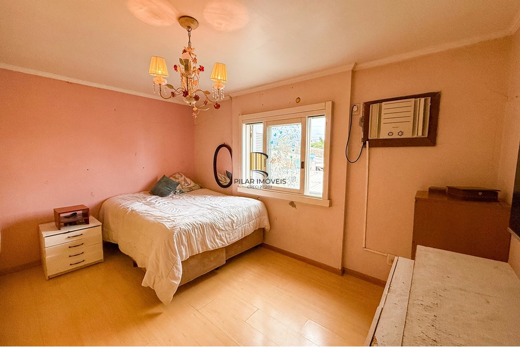 Casa 6 dormitórios no bairro Nossa Senhora das Graças