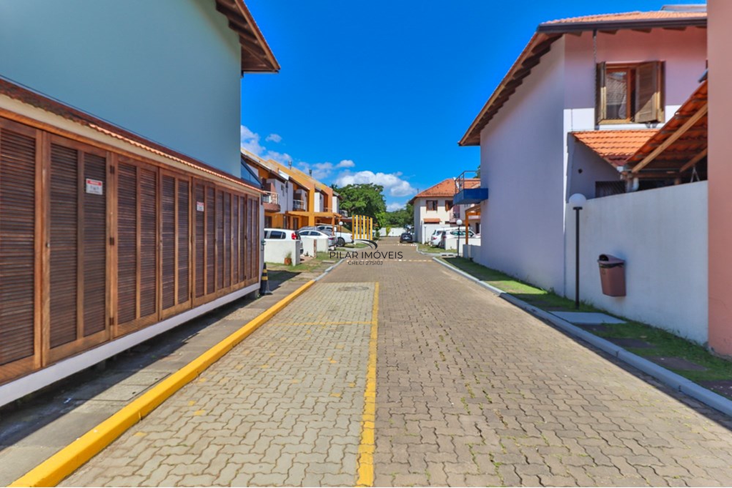 Casa de Condomínio 3 dormitórios no bairro Serraria