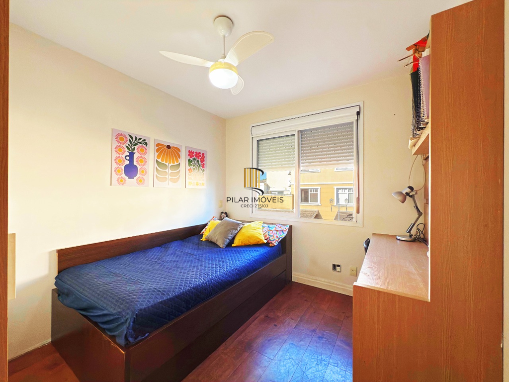 Casa de Condomínio 3 dormitórios no bairro Jardim Carvalho