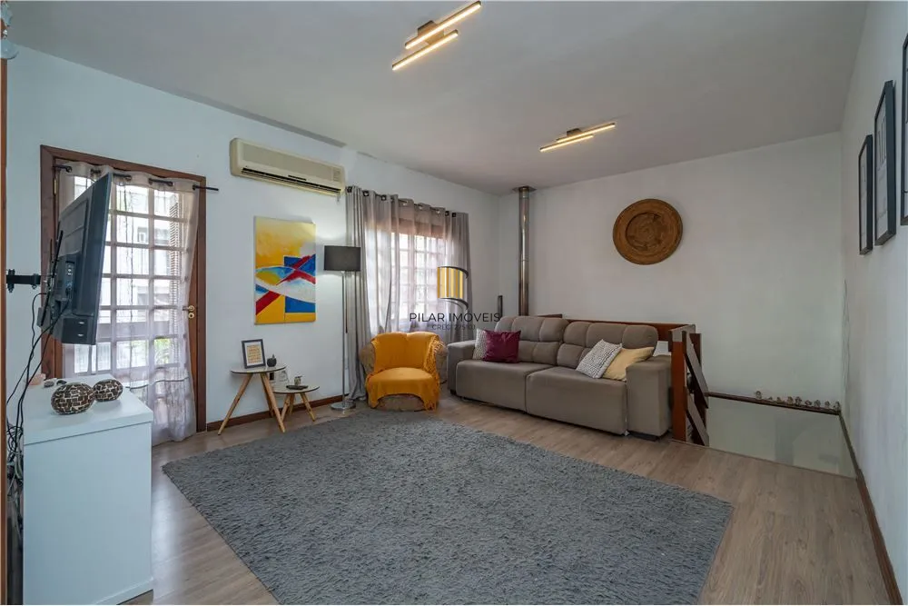 Casa 4 dormitórios no bairro Jardim Lindóia