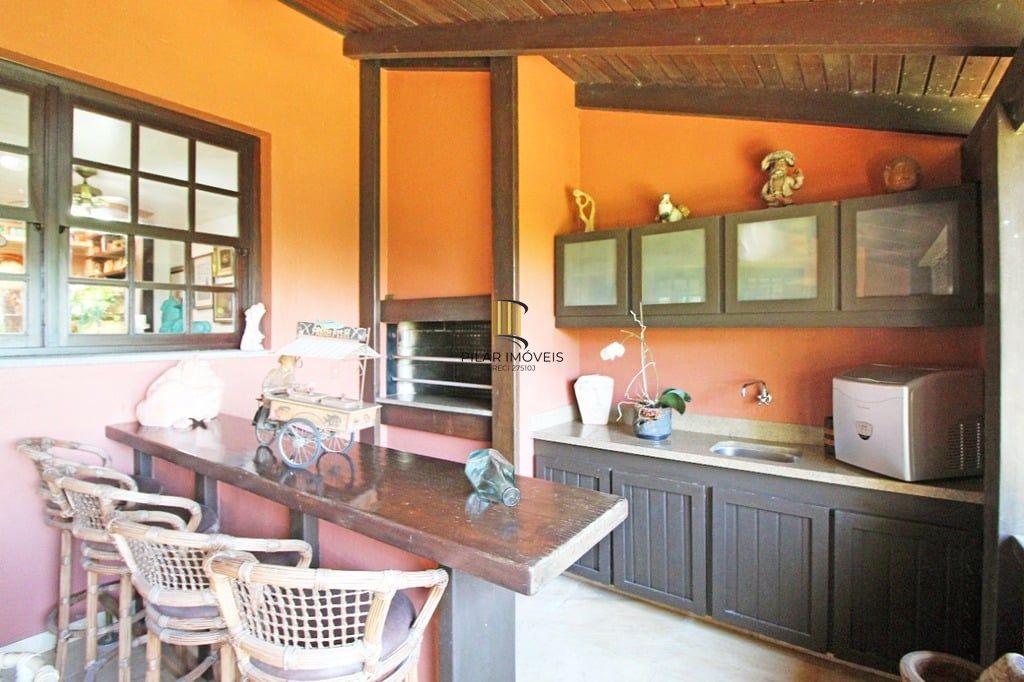 Casa de Condomínio 4 dormitórios no bairro Santa Tereza