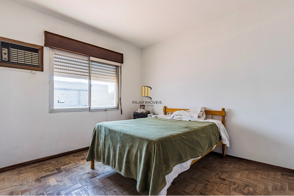 Casa 4 dormitórios no bairro Sarandi