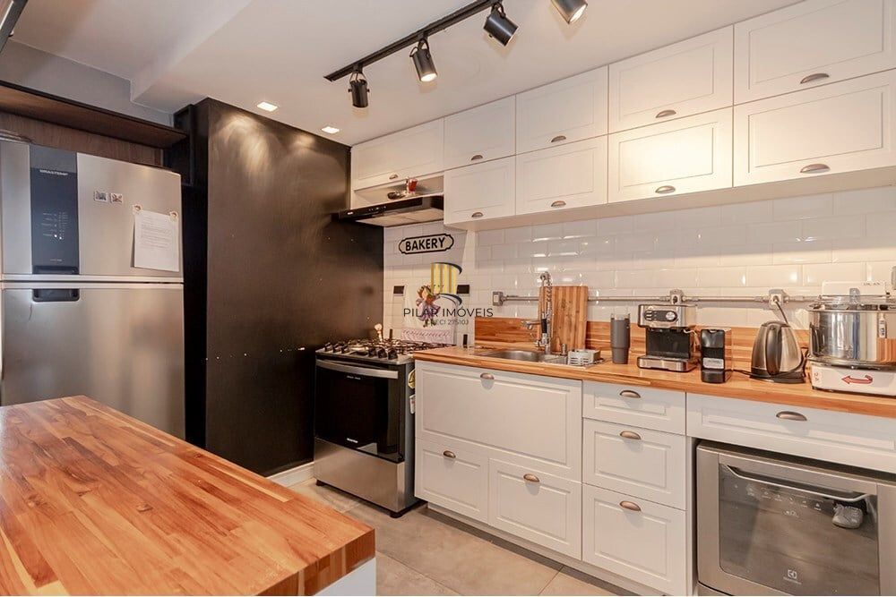 Apartamento 3 dormitórios no bairro Menino Deus