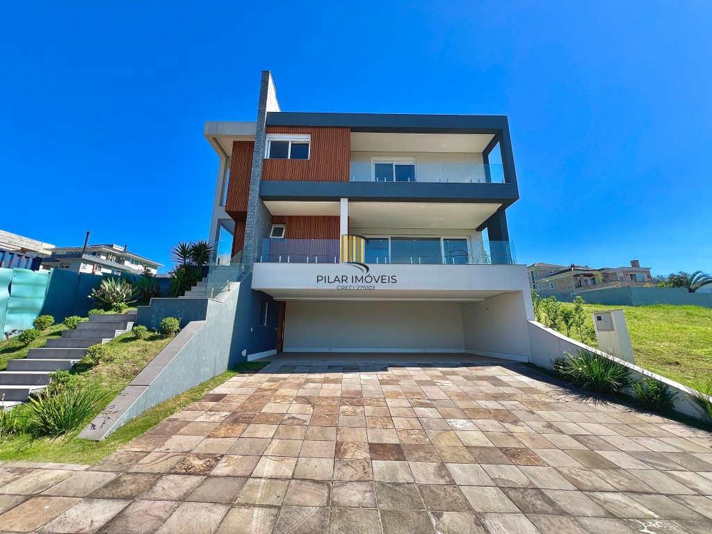 Casa de Condomínio 4 dormitórios no bairro Vila Nova
