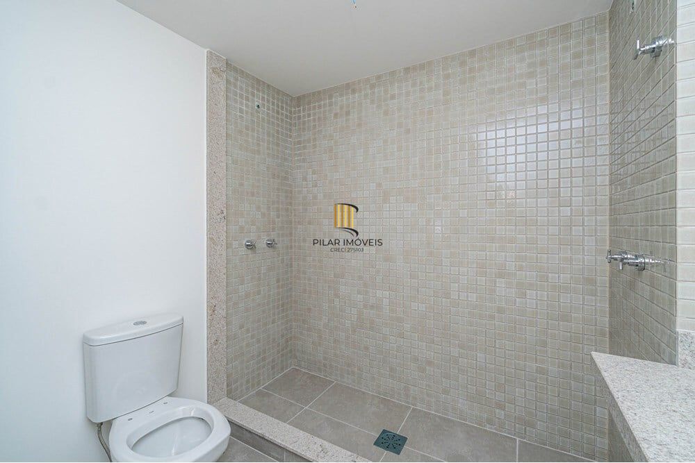 Apartamento 3 dormitórios no bairro Menino Deus