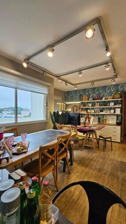 Apartamento 2 dormitórios no bairro Vila Ipiranga