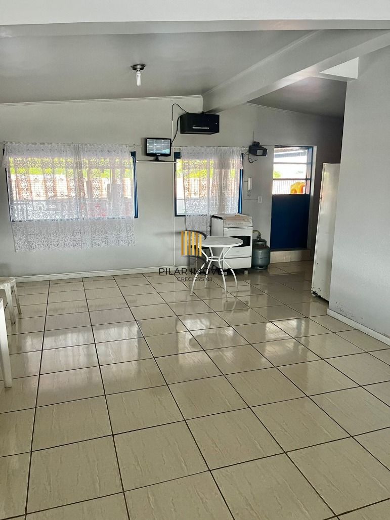 Vende ótimo apto de 02 dormitórios