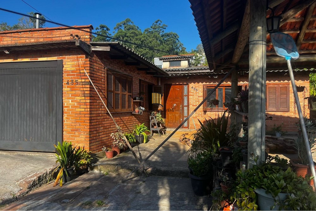 Casa 3 dormitórios no bairro Jardim Carvalho