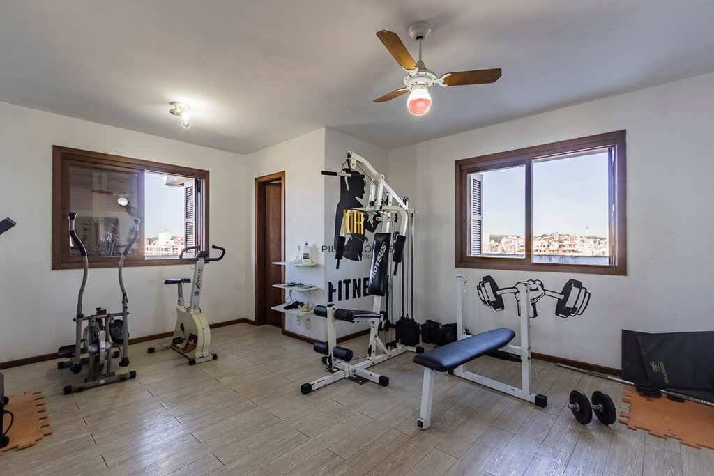 Apartamento 2 dormitórios no bairro Menino Deus