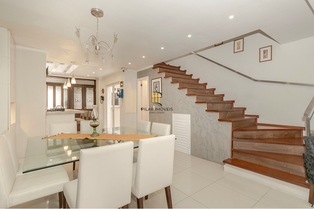 Casa 3 dormitórios no bairro Chácara das Pedras