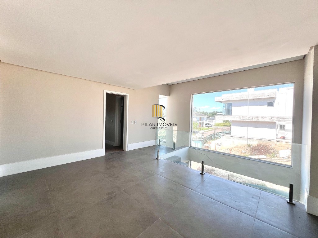 Casa de Condomínio 4 dormitórios no bairro Vila Nova
