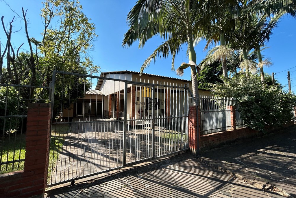 Casa 3 dormitórios no bairro Centro - Pilar Imóveis