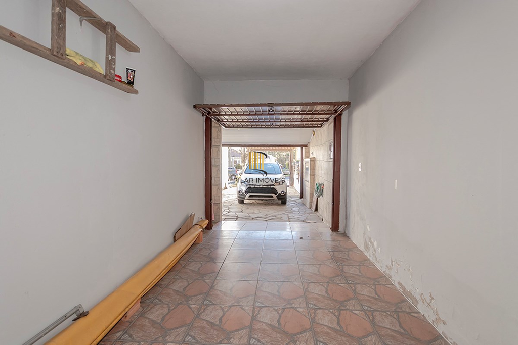 Casa 4 dormitórios no bairro Vila Nova