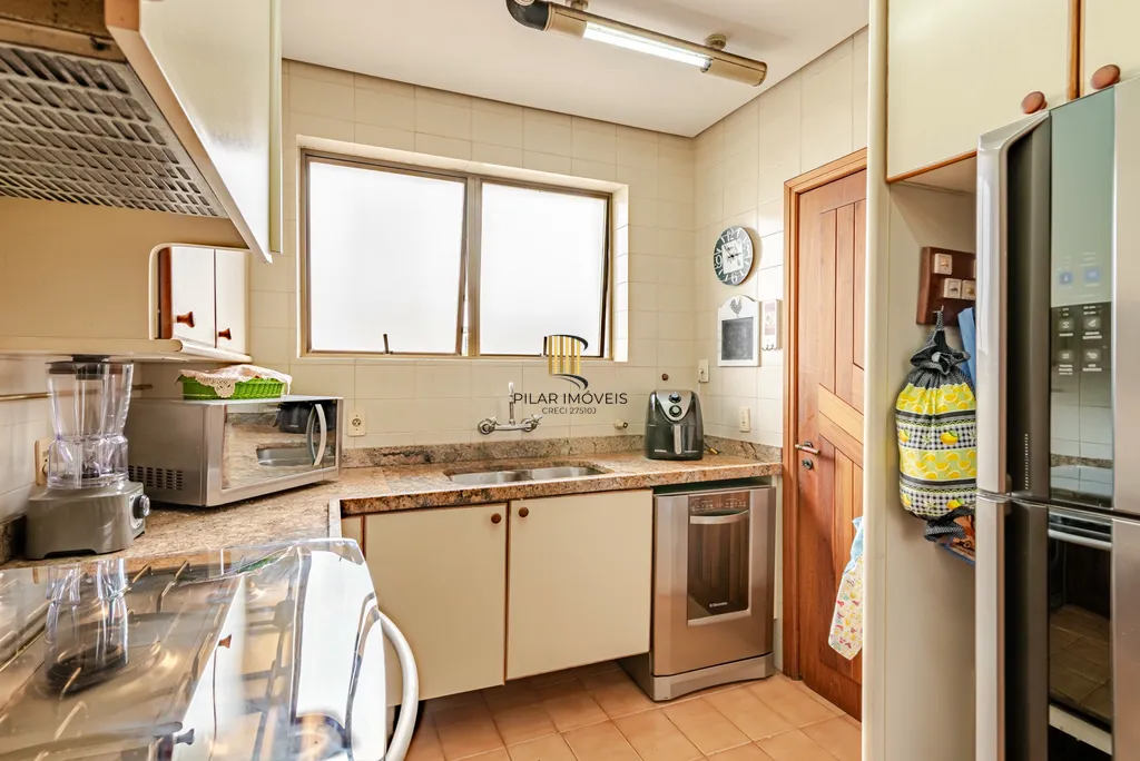 Cobertura 4 dormitórios no bairro Bela Vista