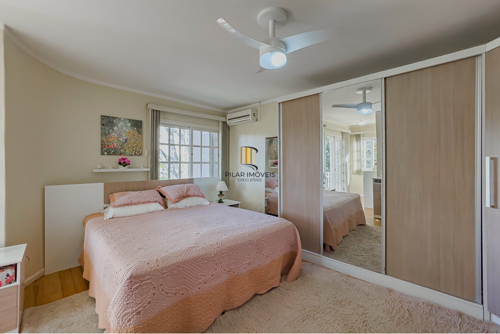 Casa 3 dormitórios no bairro Sarandi