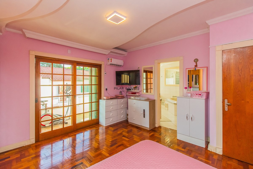 Casa 5 dormitórios no bairro Marechal Rondon