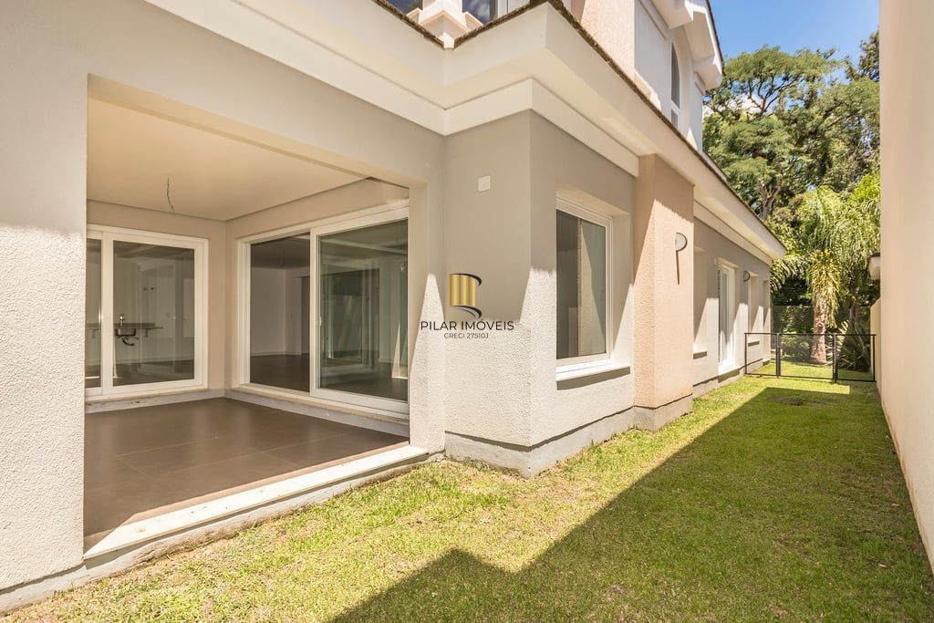 Casa de Condomínio 4 dormitórios no bairro Ipanema