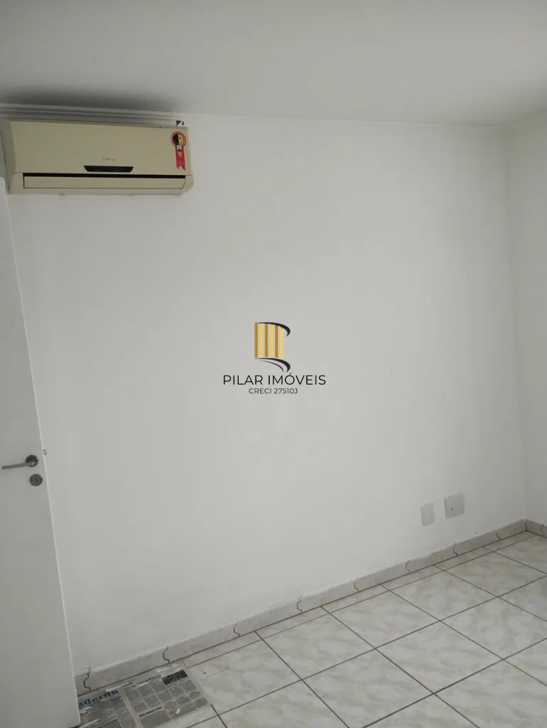 Casa de Condomínio 4 dormitórios no bairro Jardim Itu