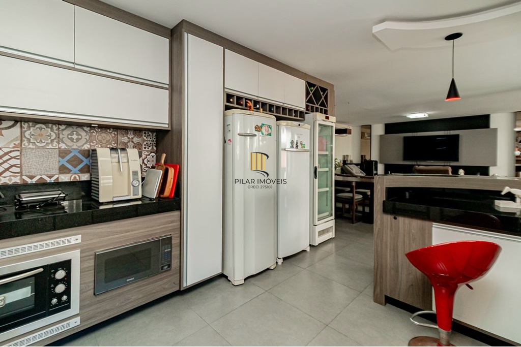 Casa 4 dormitórios no bairro Jardim Planalto