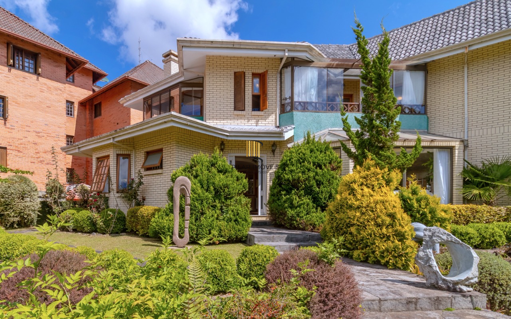 Casa 3 dormitórios no bairro Vila Suzana