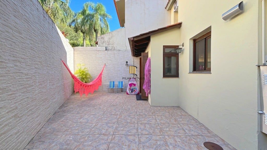Casa 3 dormitórios no bairro Teresópolis