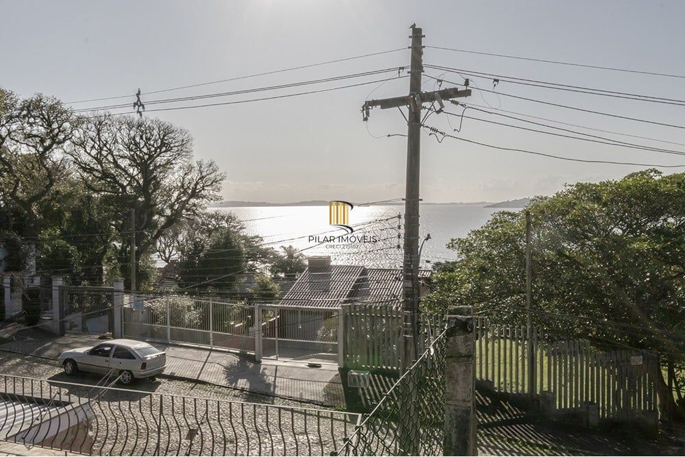 Casa 3 dormitórios no bairro Espírito Santo