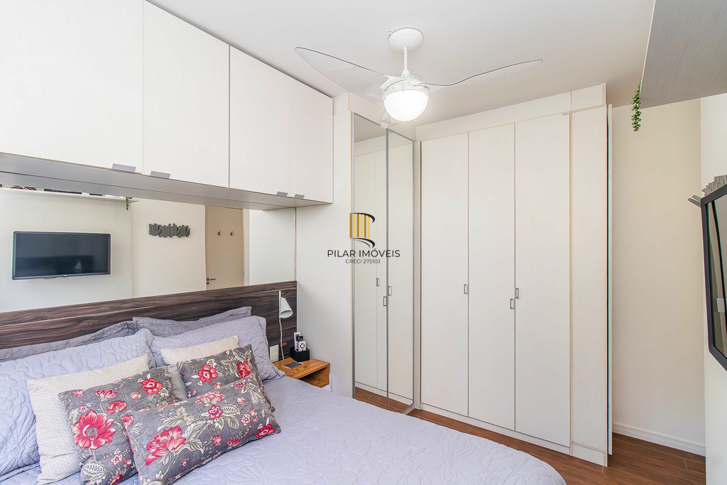 Apartamento 2 dormitórios no bairro Azenha