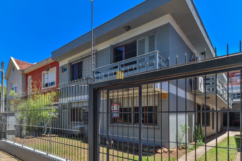 Casa 7 dormitórios no bairro Vila Ipiranga - Pilar Imóveis