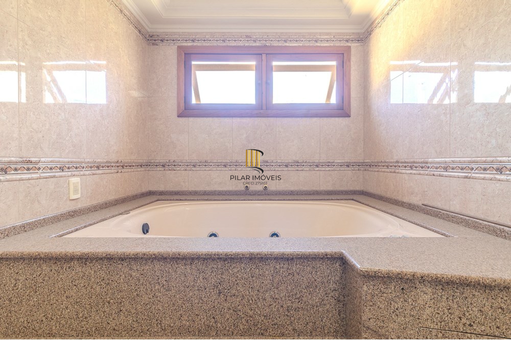 Casa 3 dormitórios no bairro Chácara das Pedras