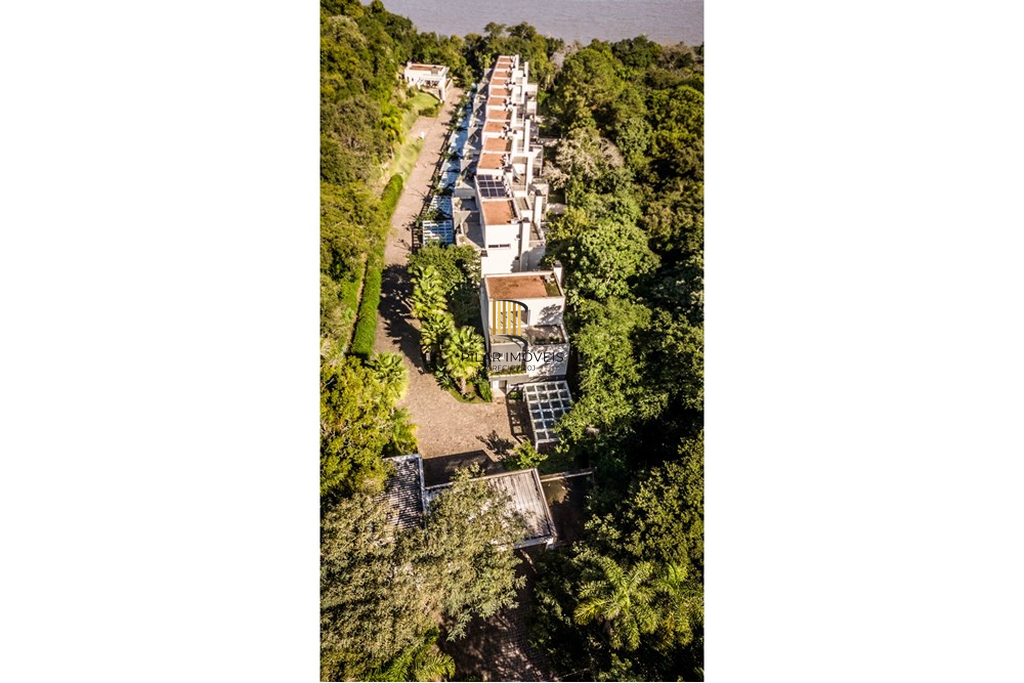 Casa de Condomínio 3 dormitórios no bairro Pedra Redonda