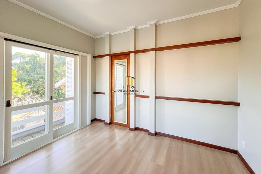 Apartamento 4 dormitórios no bairro Igara